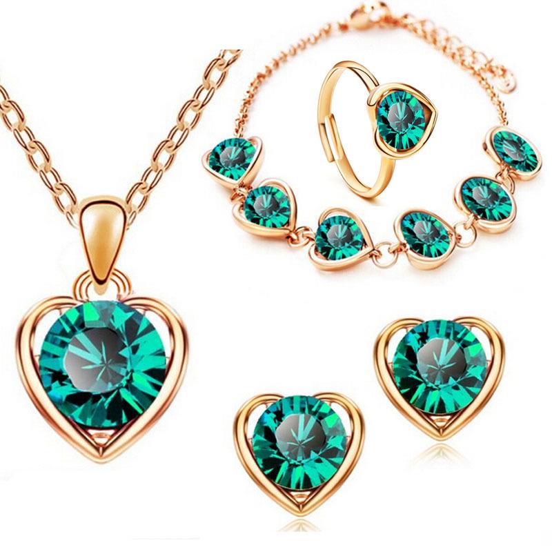 Conjunto Elegante de Joias em Cristal: Colar, Brincos, Anel e Pulseira em Forma de Coração